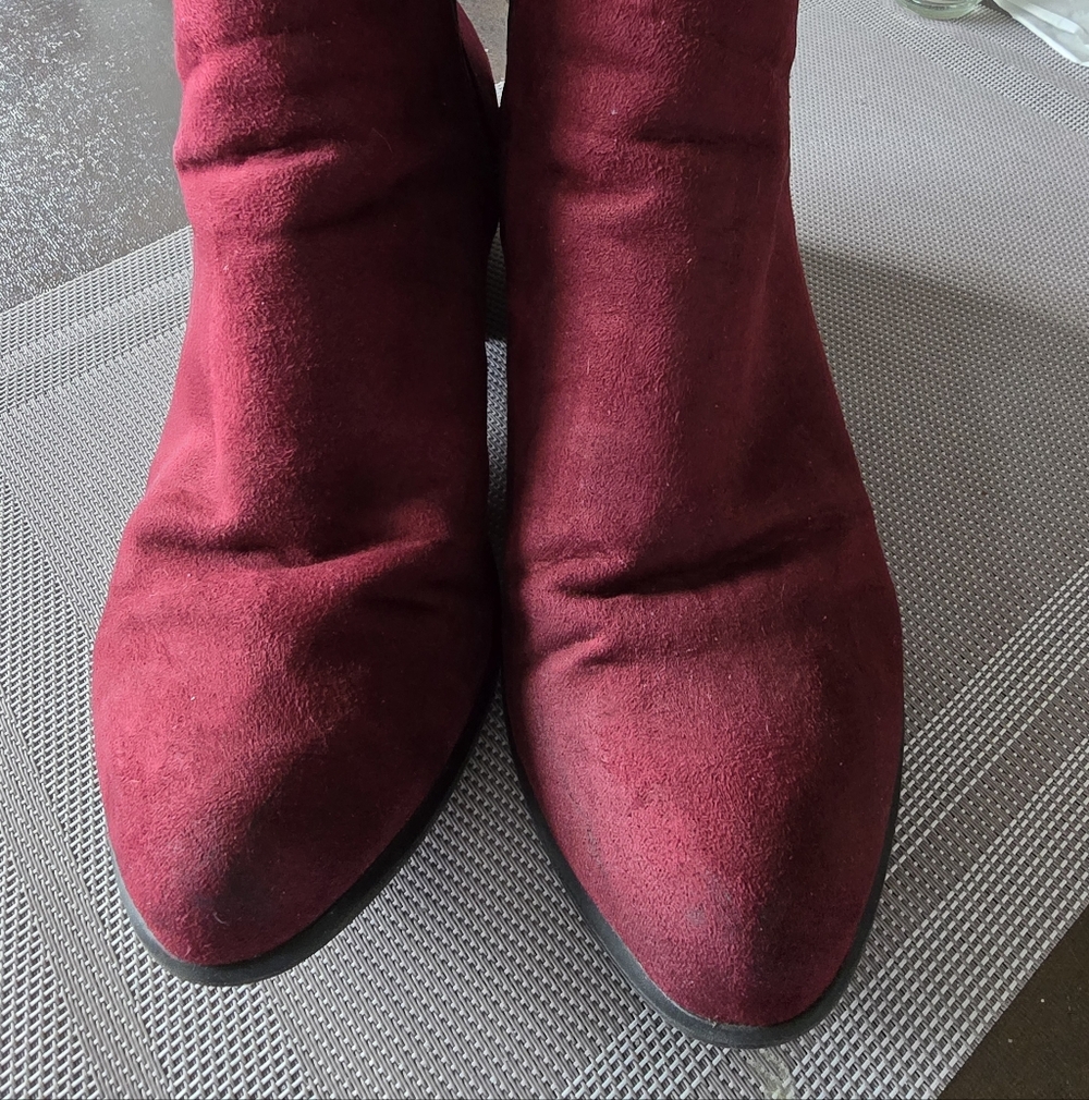 Esprit Deep Red Ankle Boots